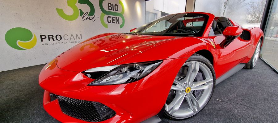 Ferrari pojechało na wieś