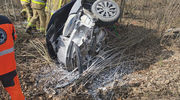 Wypadek w Mławie. Kierowca i pasażer ciężko ranni
