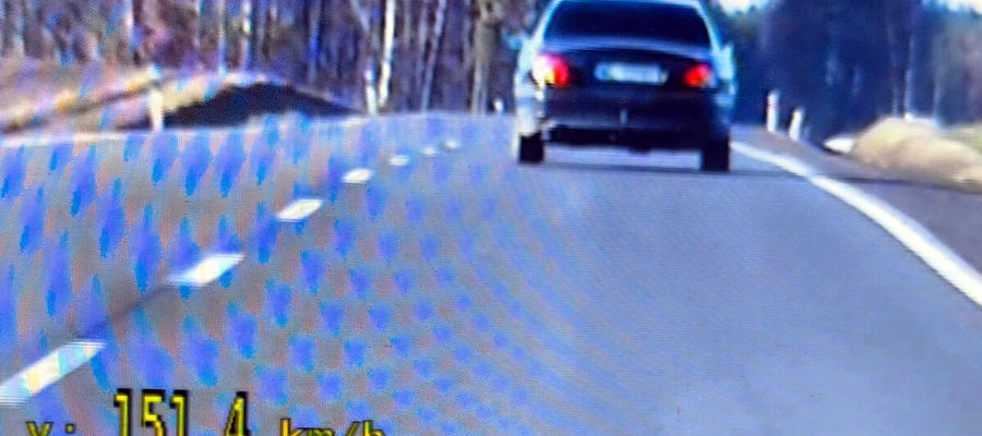 Jechał z prędkością 151 km/h przy ograniczeniu do 90