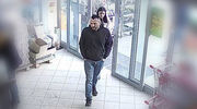Kradli w markecie, zarejestrowały ich kamery