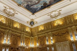 Bursztynowa Komnata w Mamerkach przyciąga