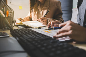 Hurtownia artykułów biurowych – 5 wskazówek na mądre i ekonomiczne zakupy