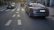 Potrącenie pieszych na ulicy Żwirki w Mławie. Policja apeluje o ostrożność